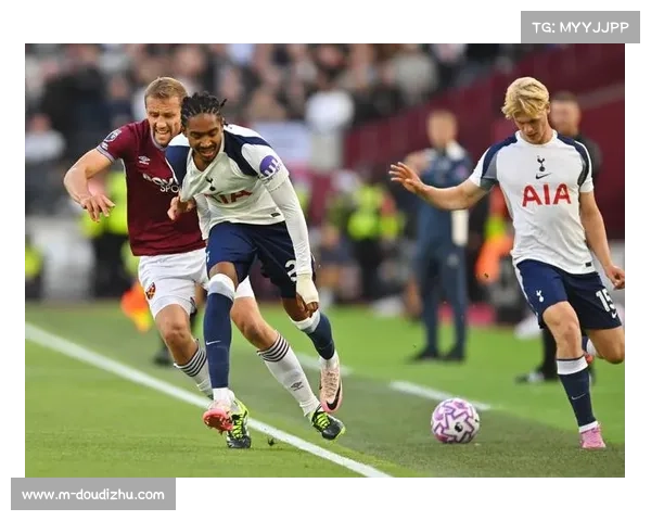 热刺队长罗梅罗恶意染红停赛4场，曾抱怨球队只剩11人太耻辱，是否适合继续担任队长